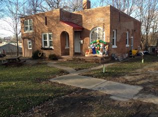 916 W North St, Decatur, IL 62522