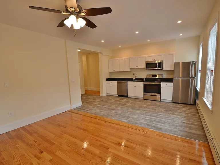 35 Brookline St #15 — Photo 5