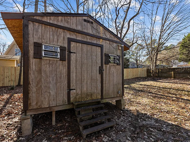 2321 Sierra Dr — Photo 31