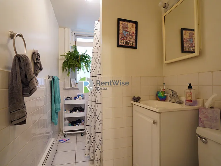 1842 Commonwealth Ave #6 — Photo 4
