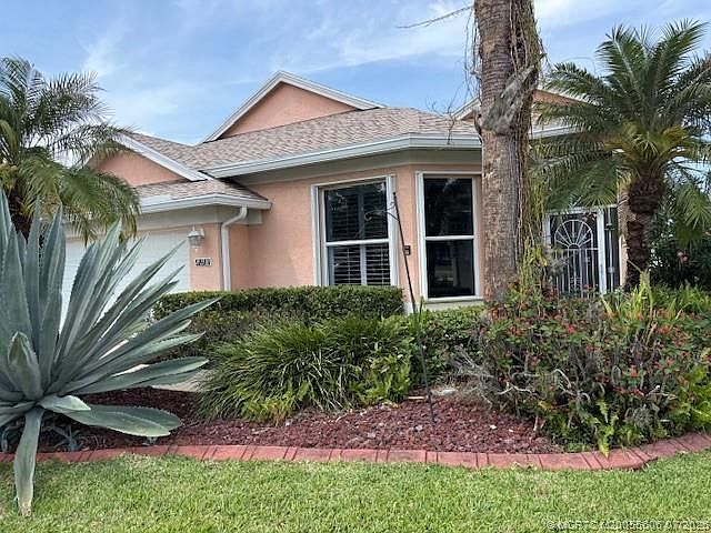 1st image of 581 NW Montevina Dr