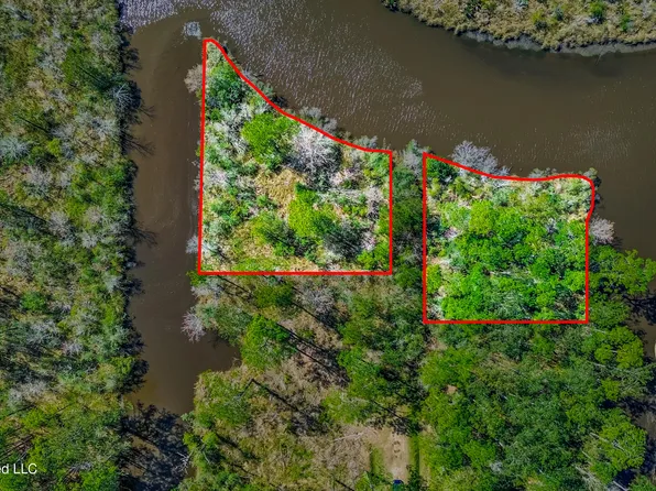 4th St, Bay Saint Louis, MS 39520