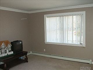5th image of 191 Lake Dr