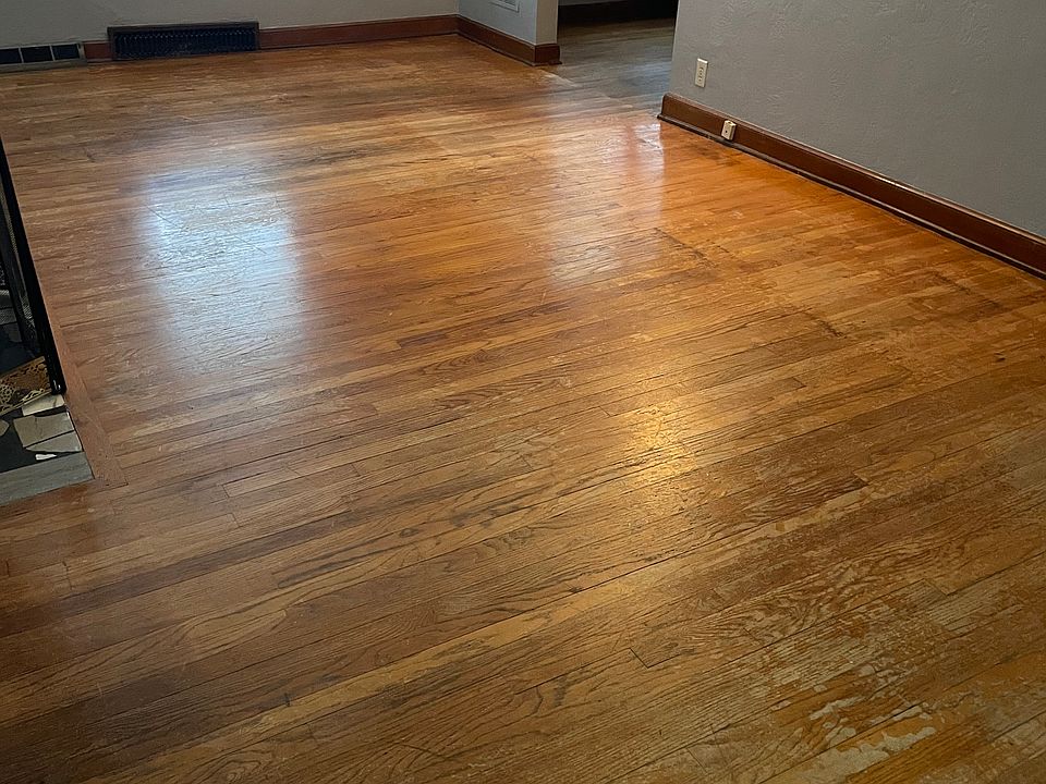 2nd image of 6827 Floyd St