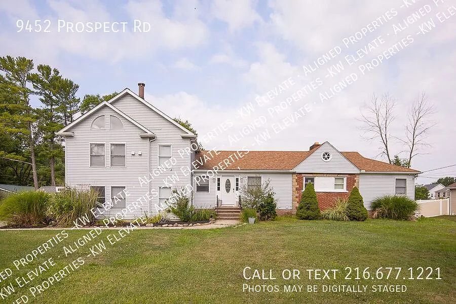 Spacious 5Bedroom Home with Pool in Strongsville! — Photo 1