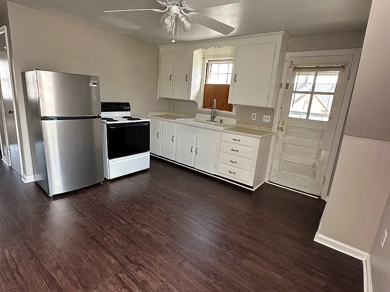 189 Spruce St #2 — Photo 9
