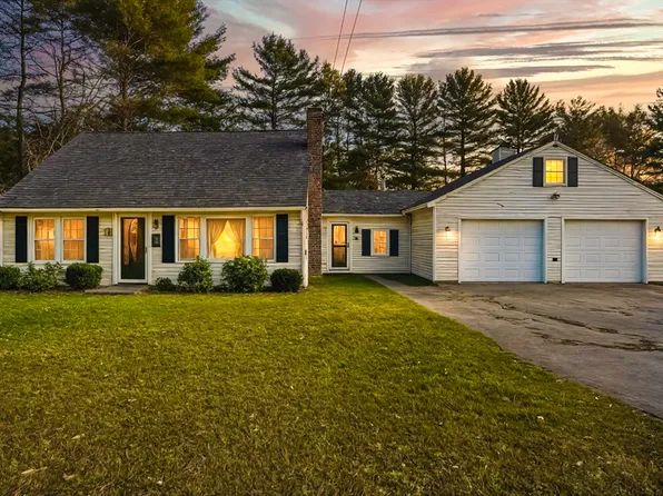 39 Mechanic St, Upton, MA 01568