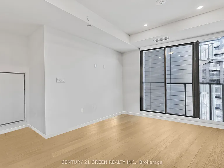 1415 Dundas St E #501 — Photo 10