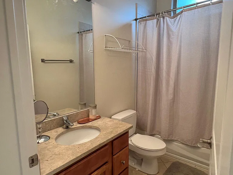 1719 N Western Ave #3 — Photo 10