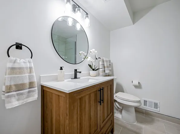 All New Luxury Living In Plymouth, 40285 Plymouth Rd APT 104, Plymouth, MI 48170