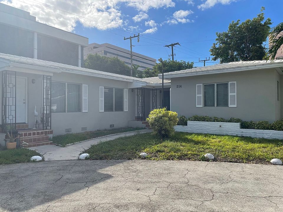 1st image of 218 Antiquera Ave #3
