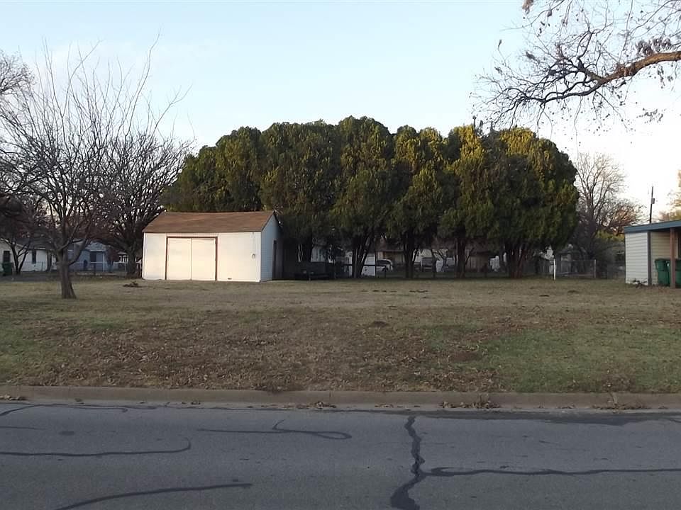 1st image of 801 Tidal St