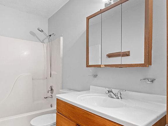 5th image of 3652 E Edgar Ave