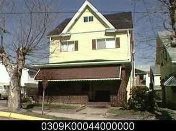 116 Euclid Ave, Dravosburg, PA 15034