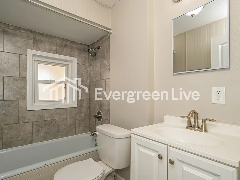 7063 Julian Ave — Photo 9