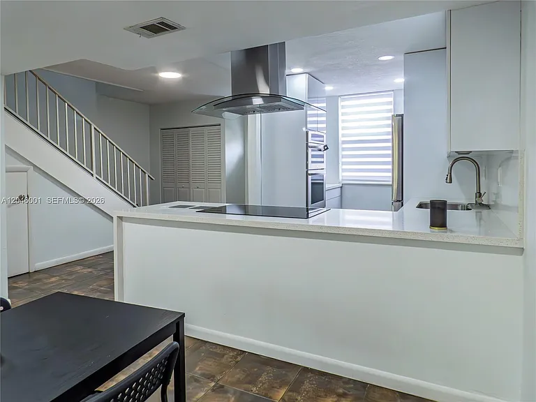 1655 NE 115th St #28B — Photo 7
