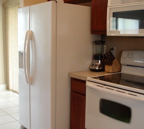 4th image of 709 Gentle Breeze Dr