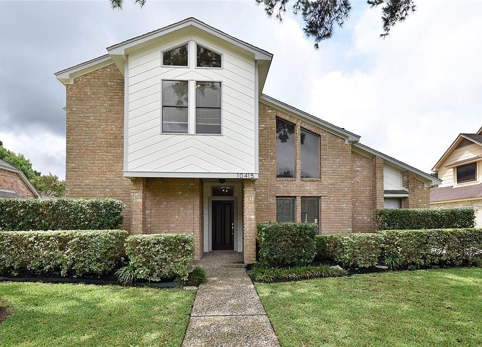 1st image of 10415 Great Plains Ln