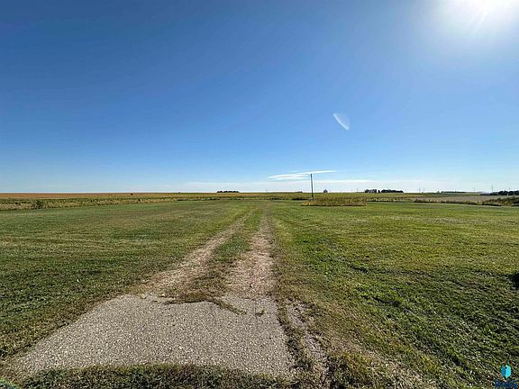 3rd image of 632 161st St