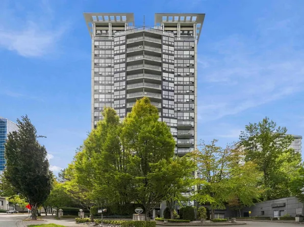 10899 University Dr #1104, Surrey, BC V3T 5V2