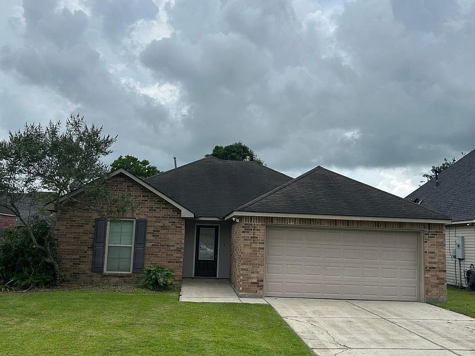 1st image of 17093 Richmond Dr