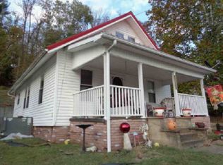 208 1st Ave, Ripley, WV 25271