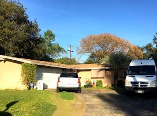 1256 E Walnut Ave, Glendora, CA 91741