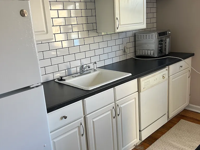 505 N Logan St #11 — Photo 8