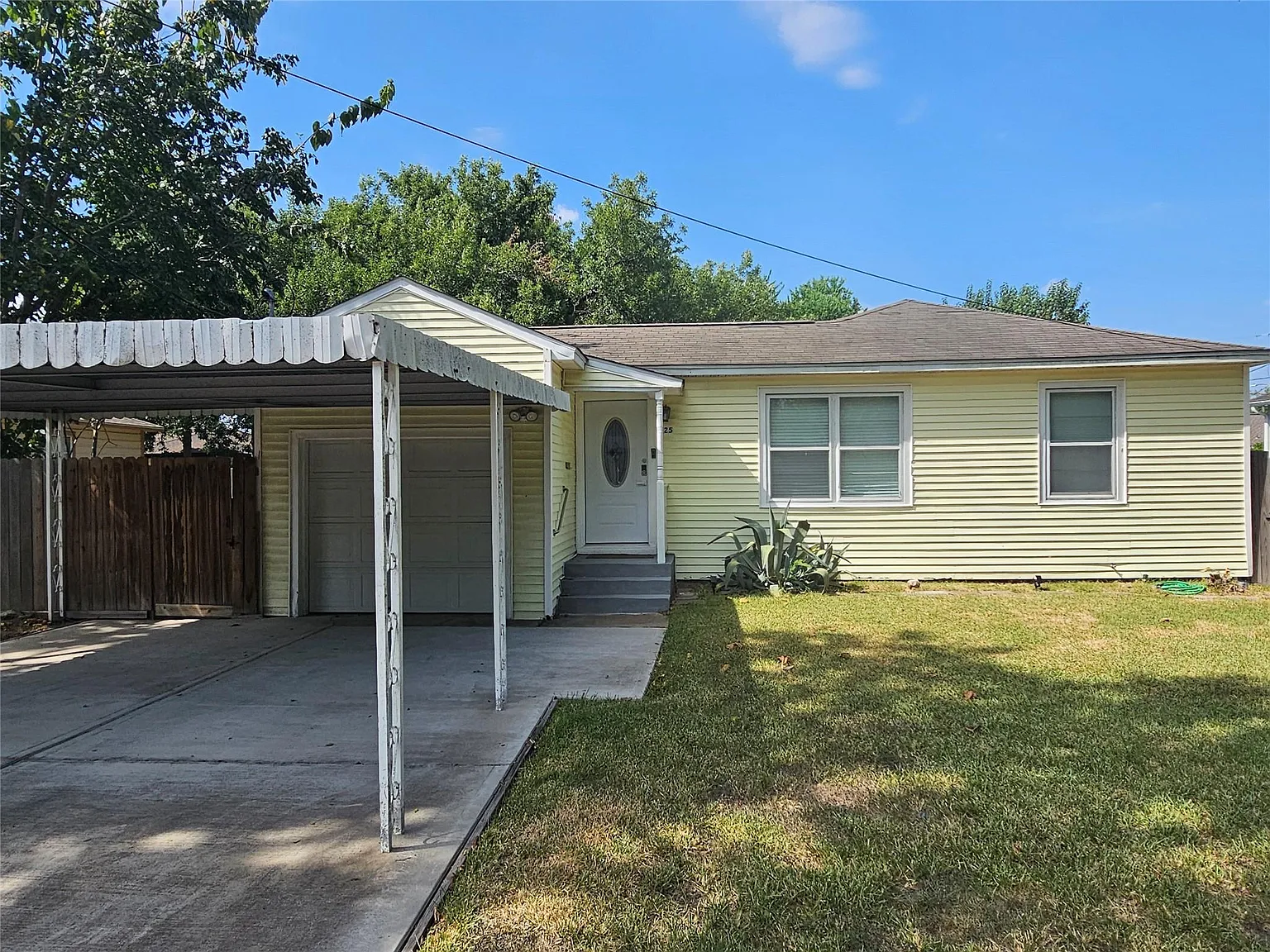 2 bed, 1.0 bath, 924 sqft, $1,500 — Photo 2