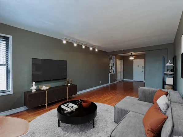 325 Main Street #5A, White Plains, NY 10601