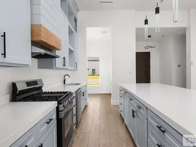 6297 Polanco Dr — Photo 5