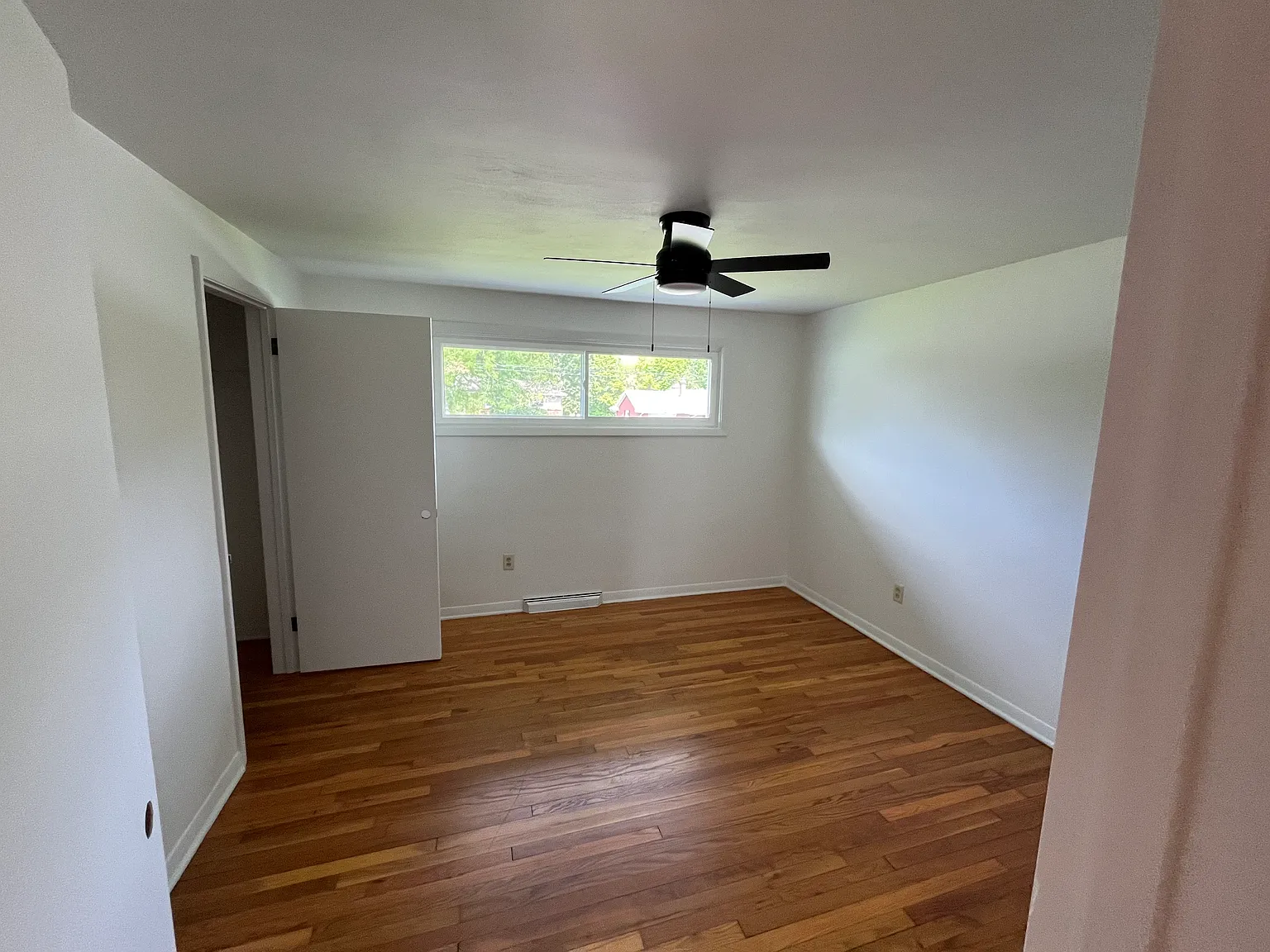 3 bed, 1200 sqft, $2,750 — Photo 4