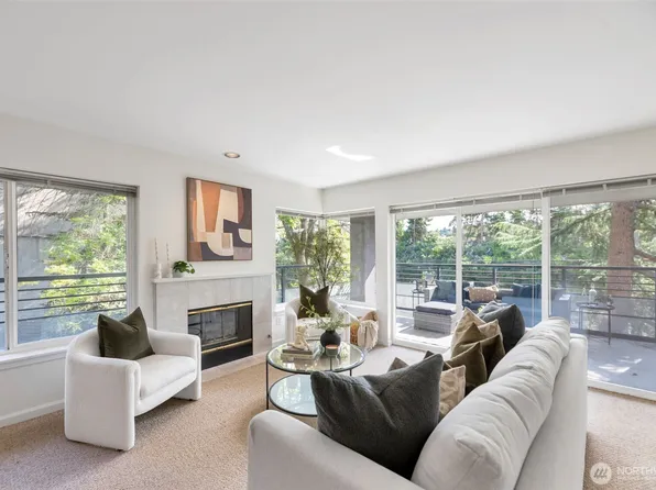 2000 W Barrett Street #205, Seattle, WA 98199