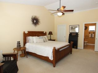 1242 Linden Vue Dr, Canonsburg, PA