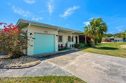 295 Spruce Ave Photo 1