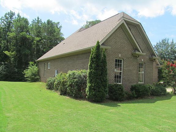 3rd image of 548 Pinecrest Dr