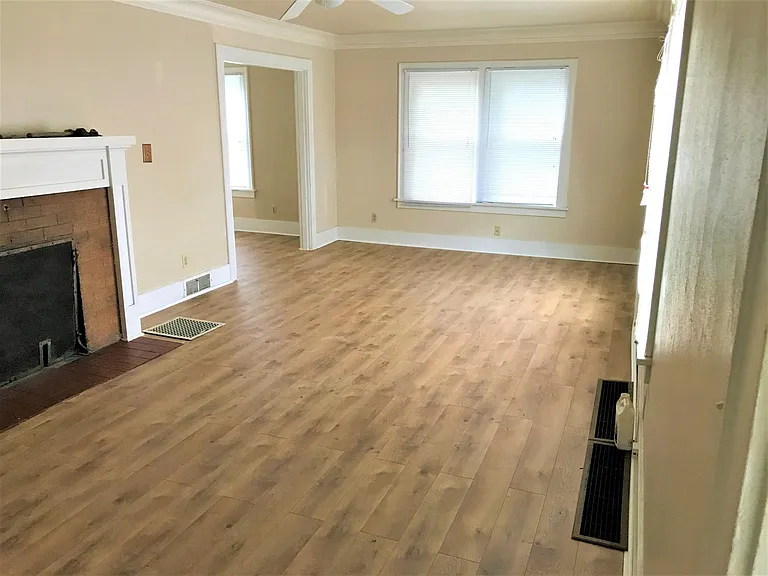 4200 Pasadena Pl NE #6 — Photo 17