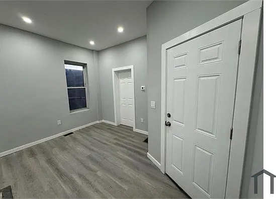 354 S 10th St #1L — Photo 2