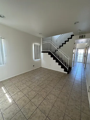 1525 N Palm Ave #11 Photo 1