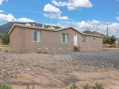 4 Whittier St SE, Albuquerque, NM, 87123