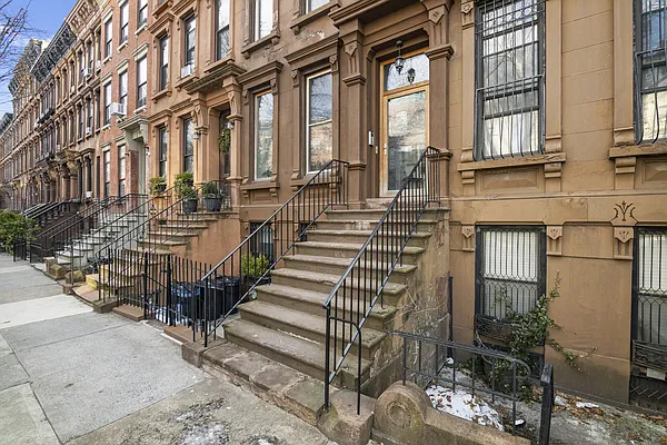 Rented by HomeDax Real Estate | media 19