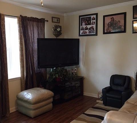 2nd image of 9516 Blake Circle NE
