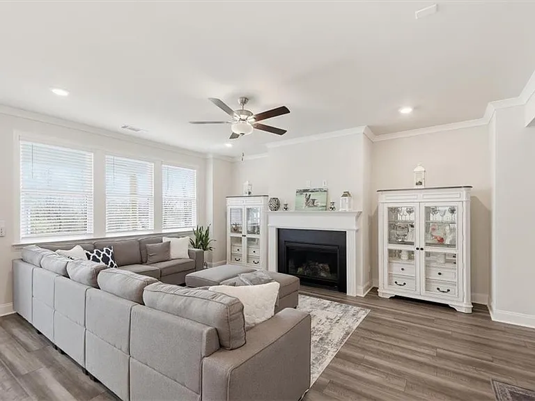 3939 Alderstone Dr — Photo 20