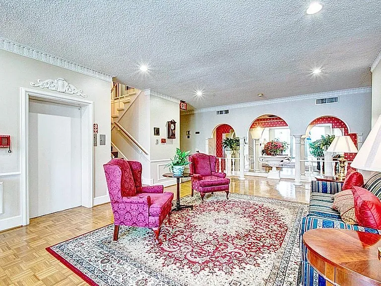 2701 Bellefontaine St #B3 — Photo 13