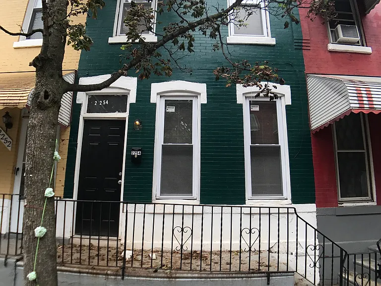 2254-n-gratz-st-1