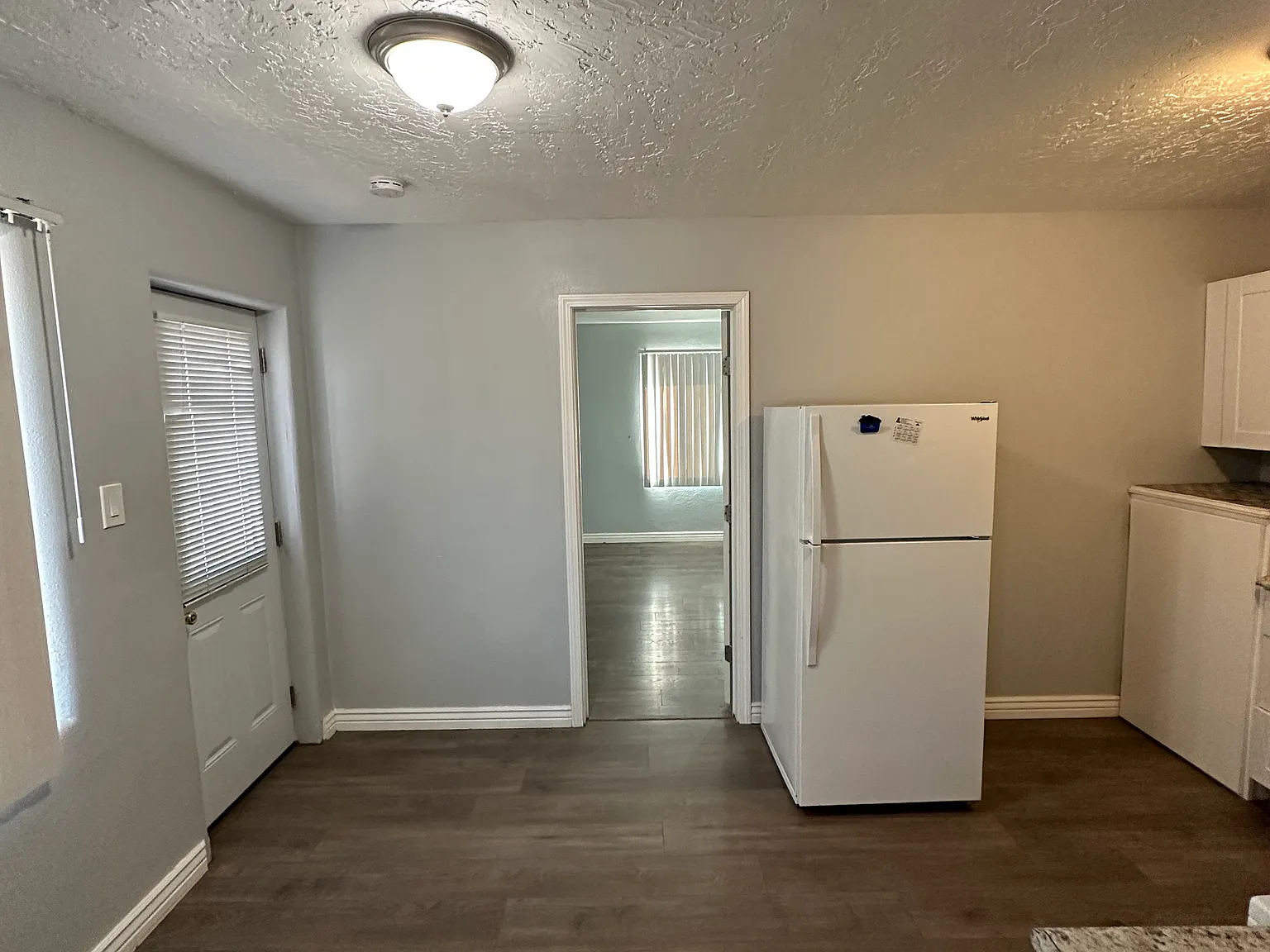 1 bed, 640 sqft, $875 — Photo 4