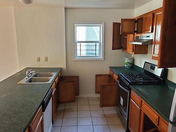 3rd image of 50 N 9th Ave #2