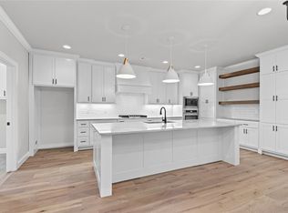 371 Bequette Ln, Centerton, AR 72719