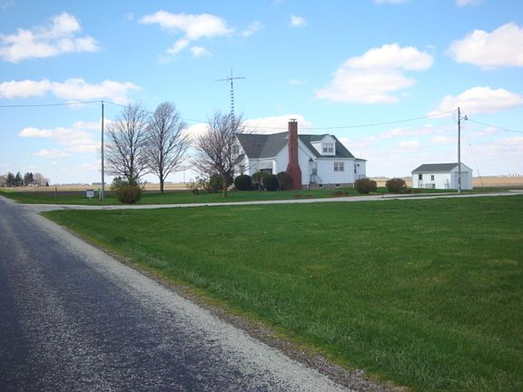 4th image of 3116 E 500 North Rd