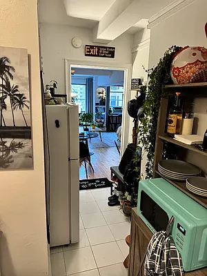 Rented by Manhattan Realty Group | media 6